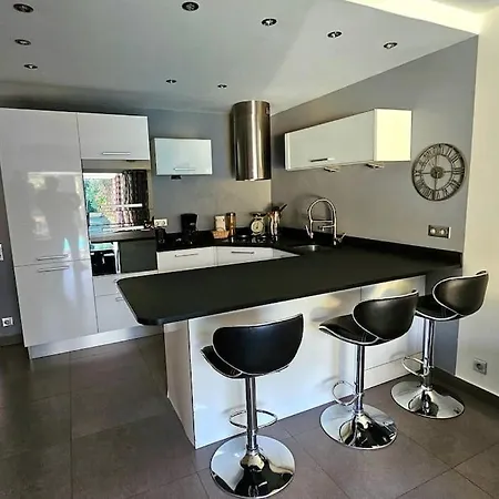 Lovely With Private Pool