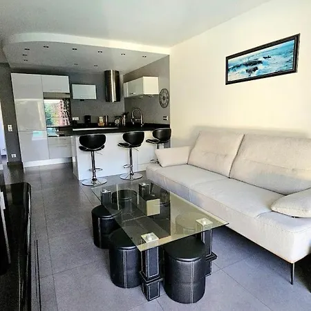 Lovely With Private Pool *